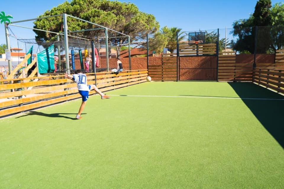 Coco - Camping Le Mar Estang Canet-en-Roussillon Exteriör bild